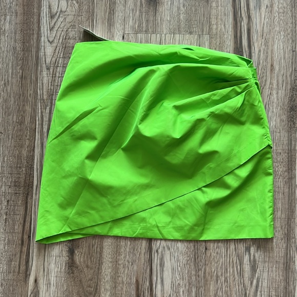 NEW! Zara Lime 🍋🟩 Green Mini Skirt with Rouching - Picture 8 of 8